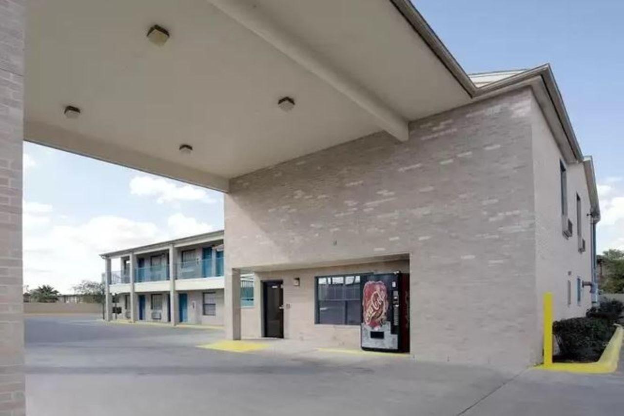 Americas Best Value Inn San Antonio/Lackland Afb Dış mekan fotoğraf